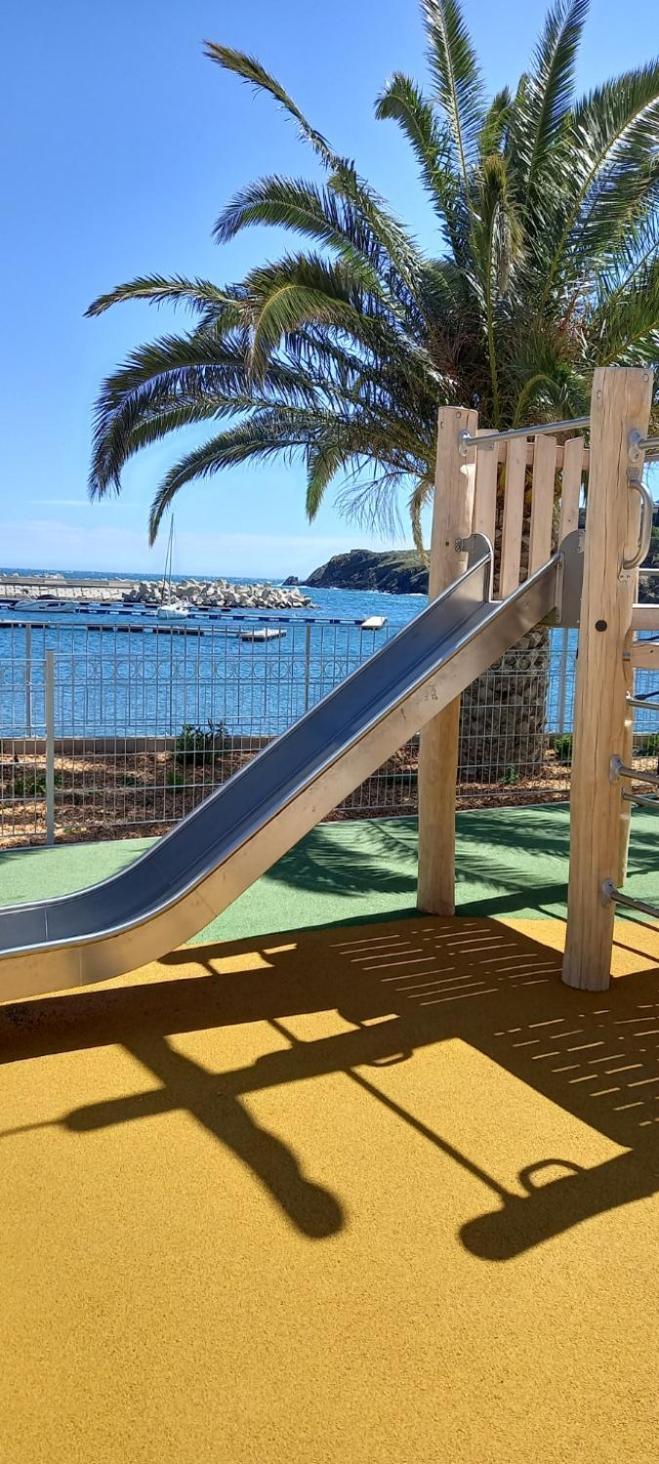 Appart F3 A 150 M De La Plage Avec Parking Prive Cerbère Extérieur photo